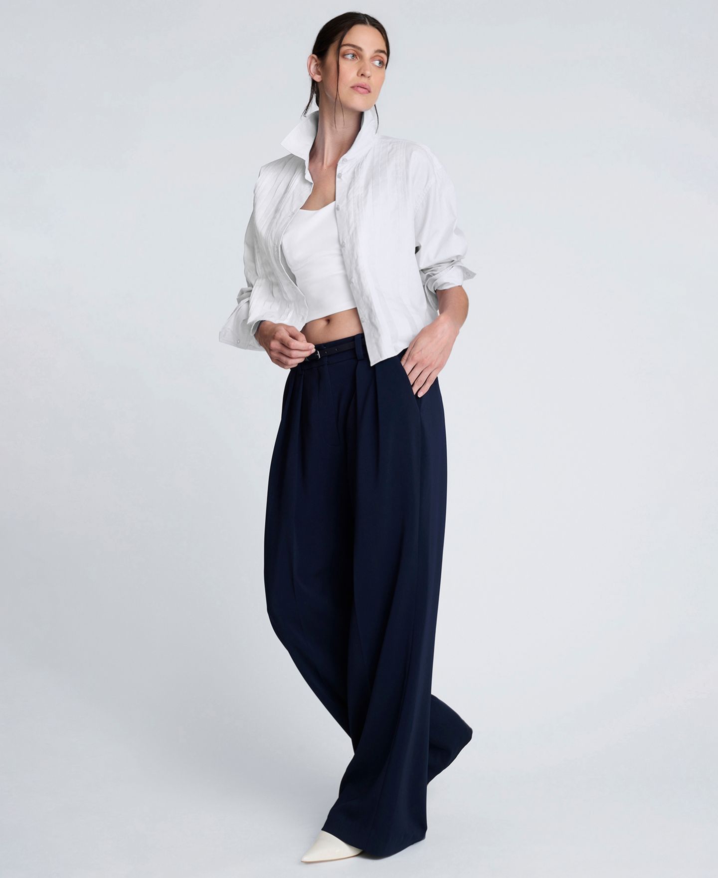 Женские куртки Kenneth Cole Cropped Tuxedo Style Button Down, цвет: Чистый белый — фото 2