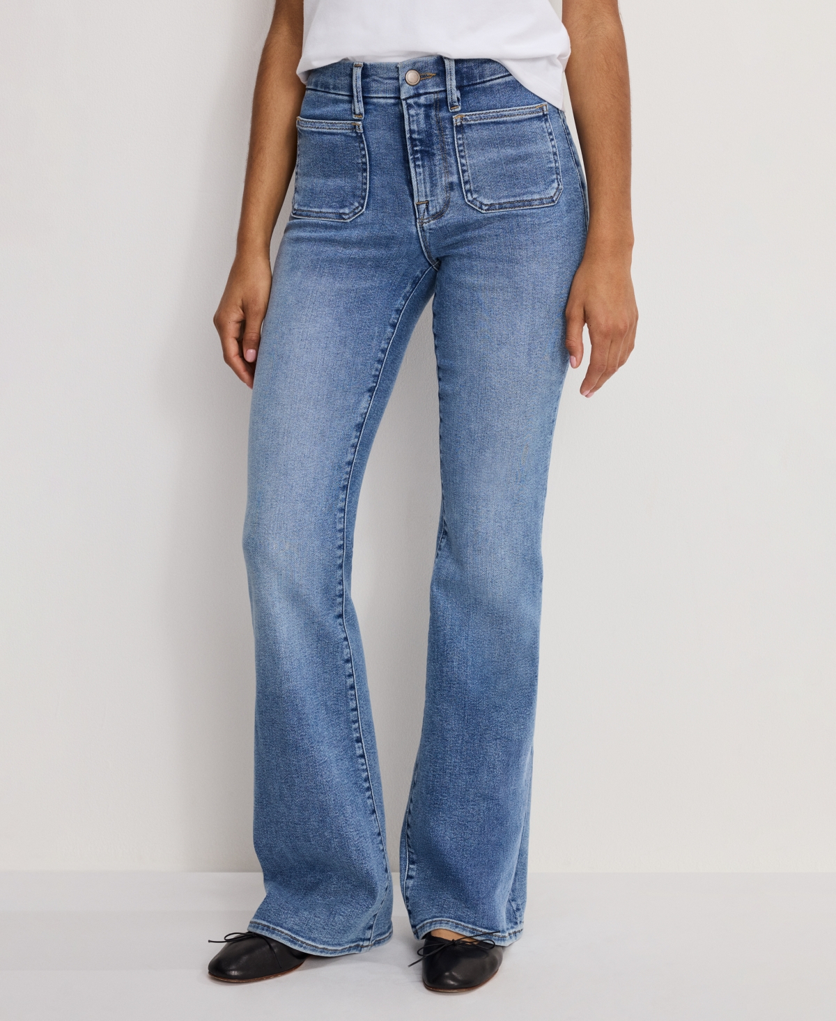 Good American Women's Slim Fit Flare Leg Jeans In Blue
