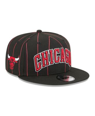New Era - Men's Black Chicago Bulls Jersey Hook Statement Edition 9FIFTY Snapback Hat