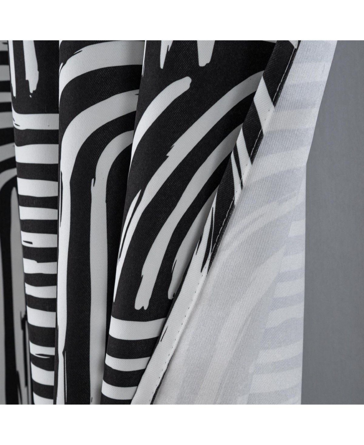 Rt Designer Collection Ashton Prnt 2 Pack Blackout Grommet Luxurious Modern Design Curtain Panel 36" x 84" Black