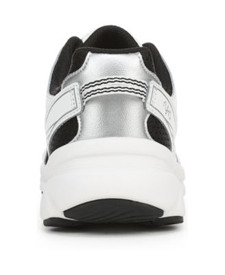Women's Streamline Round Toe Sneakers