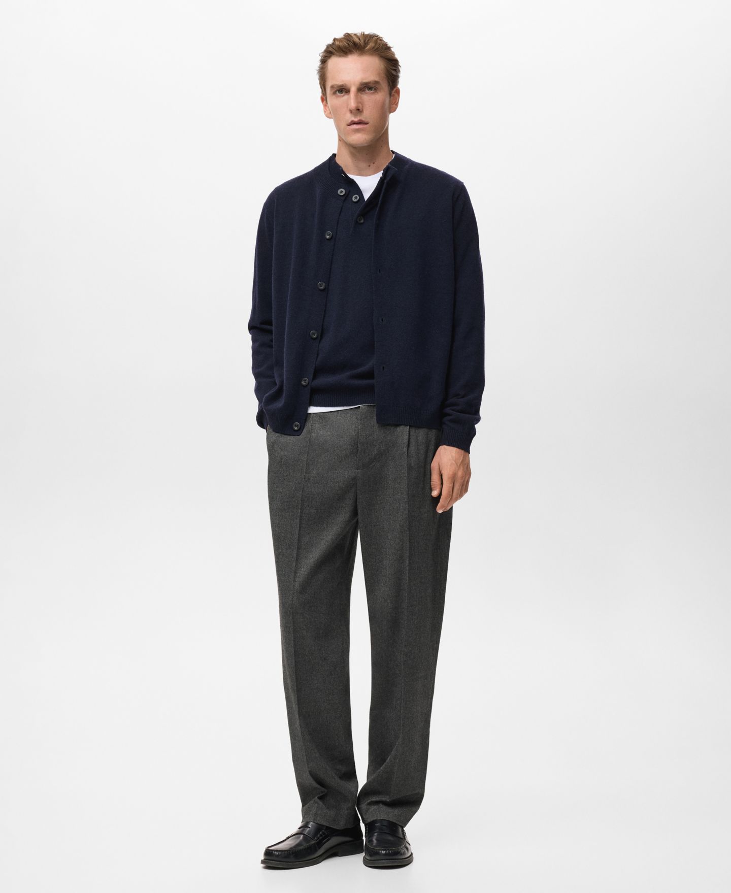 Мужской кардиган MANGO Extra-Fine Wool Buttons Cardigan, цвет: Тёмно-синий — фото 2