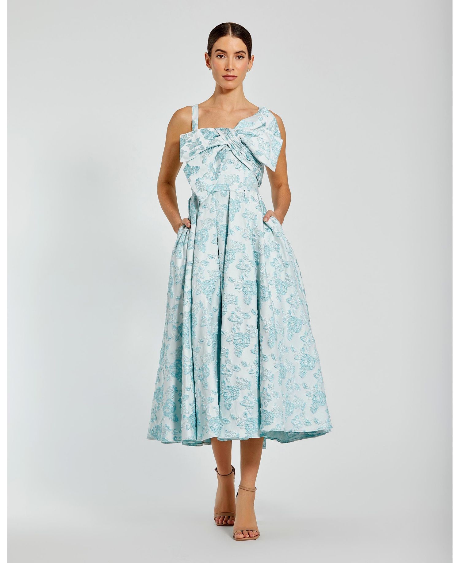 Women's Sleeveless Large Bow Detail Floral Brocade Dress