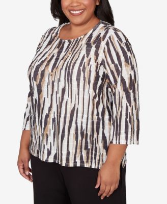 Plus Size Seville Animal Print Pleated Top with Necklace