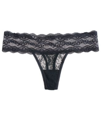 b.tempt'd Women's by Wacoal Lace Kiss Thong Underwear 970182