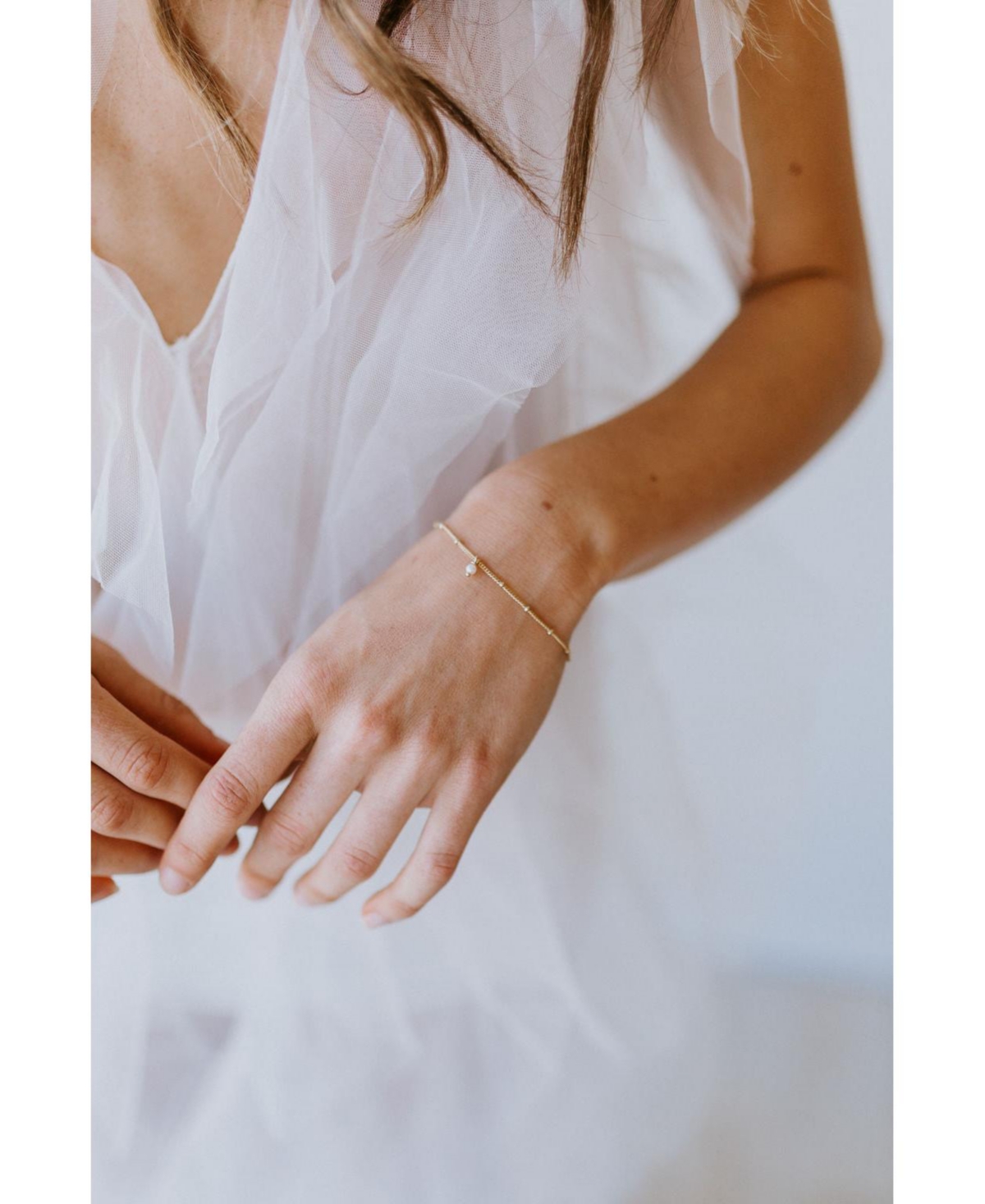 Untamed Petals Bijou Dainty Pearl Bracelet