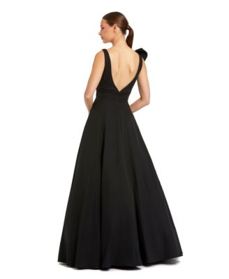 Women's Crepe Sleeveless Plunge Neck Ballgown With Bow Dresses