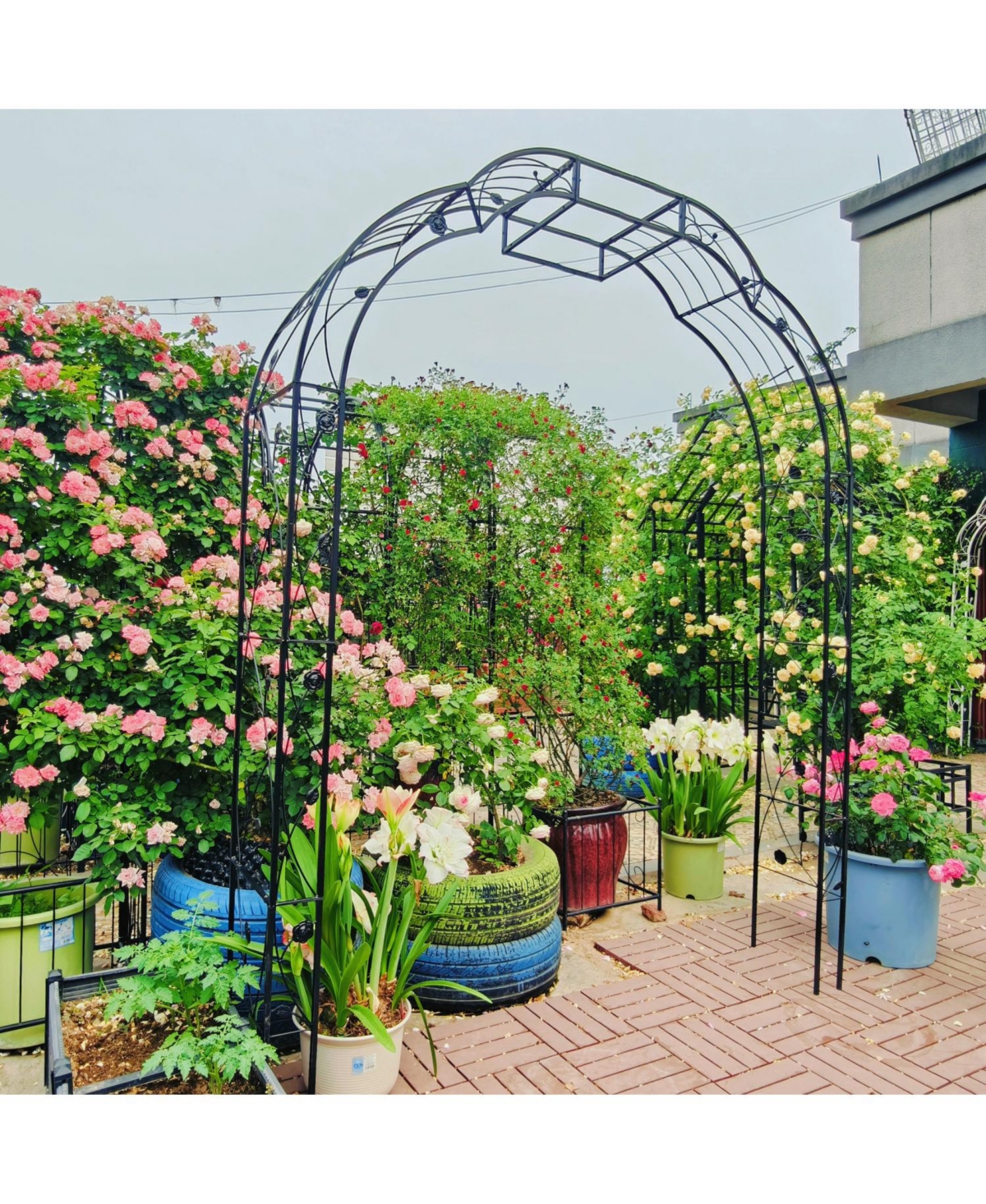 Streamdale Furniture Metal Garden Arch 74.4" Wide