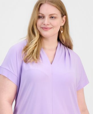 Plus Size Short-Sleeve V-Neck Knit Top