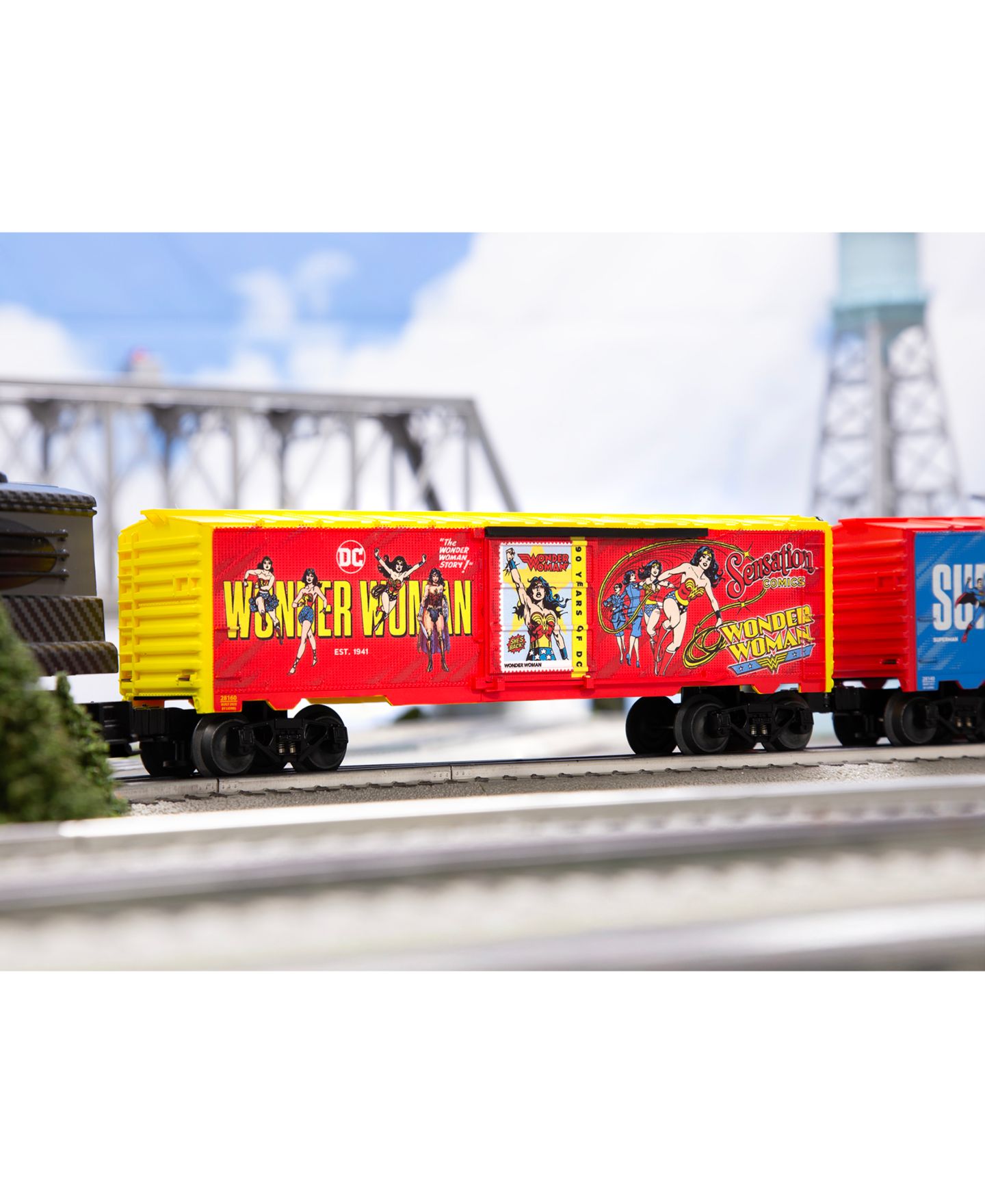 Детская игрушка Lionel O Gauge DC Comics Wonder Woman Die-Cast Metal Trucks Boxcar — фото 5