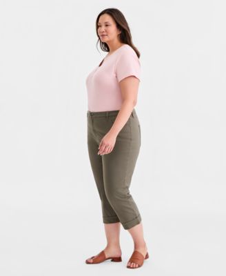 Plus Size Curvy Roll-Cuff Capri Jeans