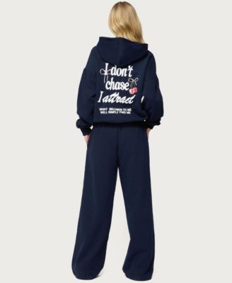Women's I Don'T Chase I Attract Hoodie
