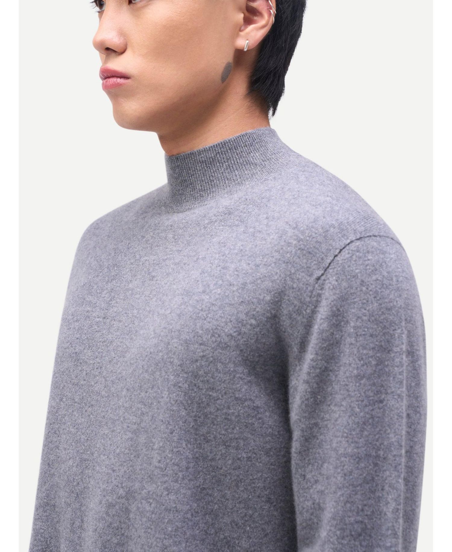 Men's Timeless Mock Neck Cashmere Sweater