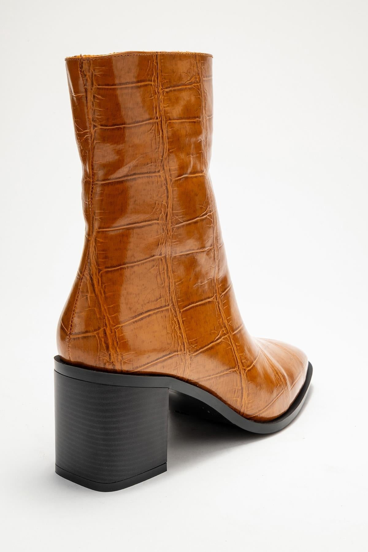 Prologue Shoes Chara Block Heel Ankle Boot (Women)
