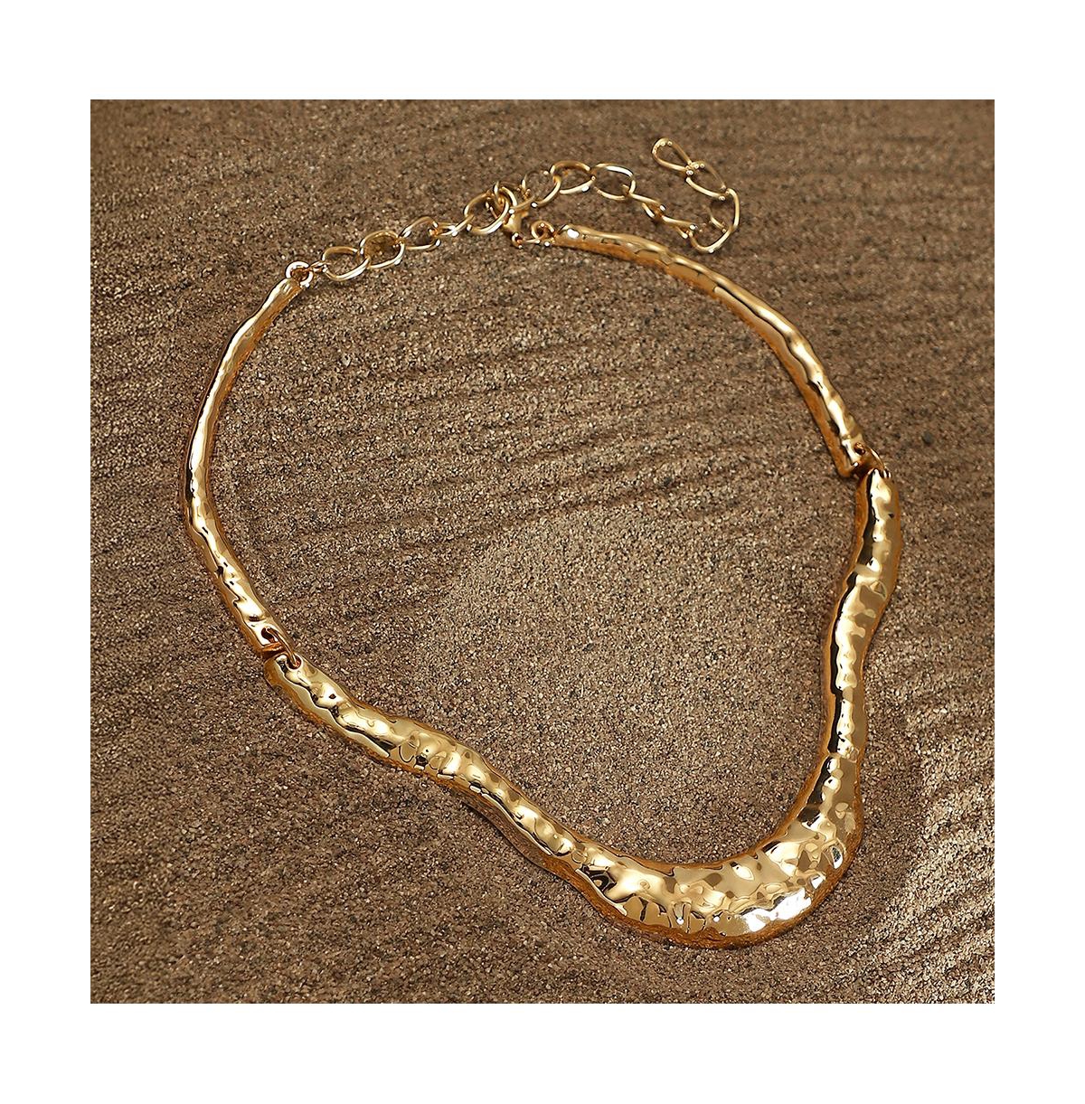 Women's The Hammered-Horn Collar Necklace - California Gold