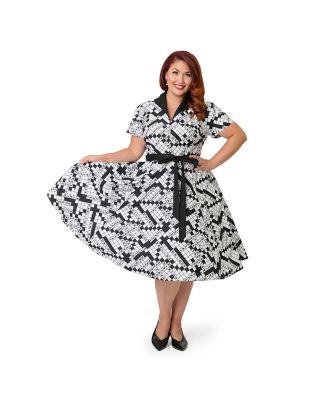 Plus Size 1950s Collared Dress