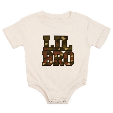 Комбинезон Sweet Wink Lil Bro Camo Patch Short Sleeve для мальчиков-малышей, цвет: Натуральный