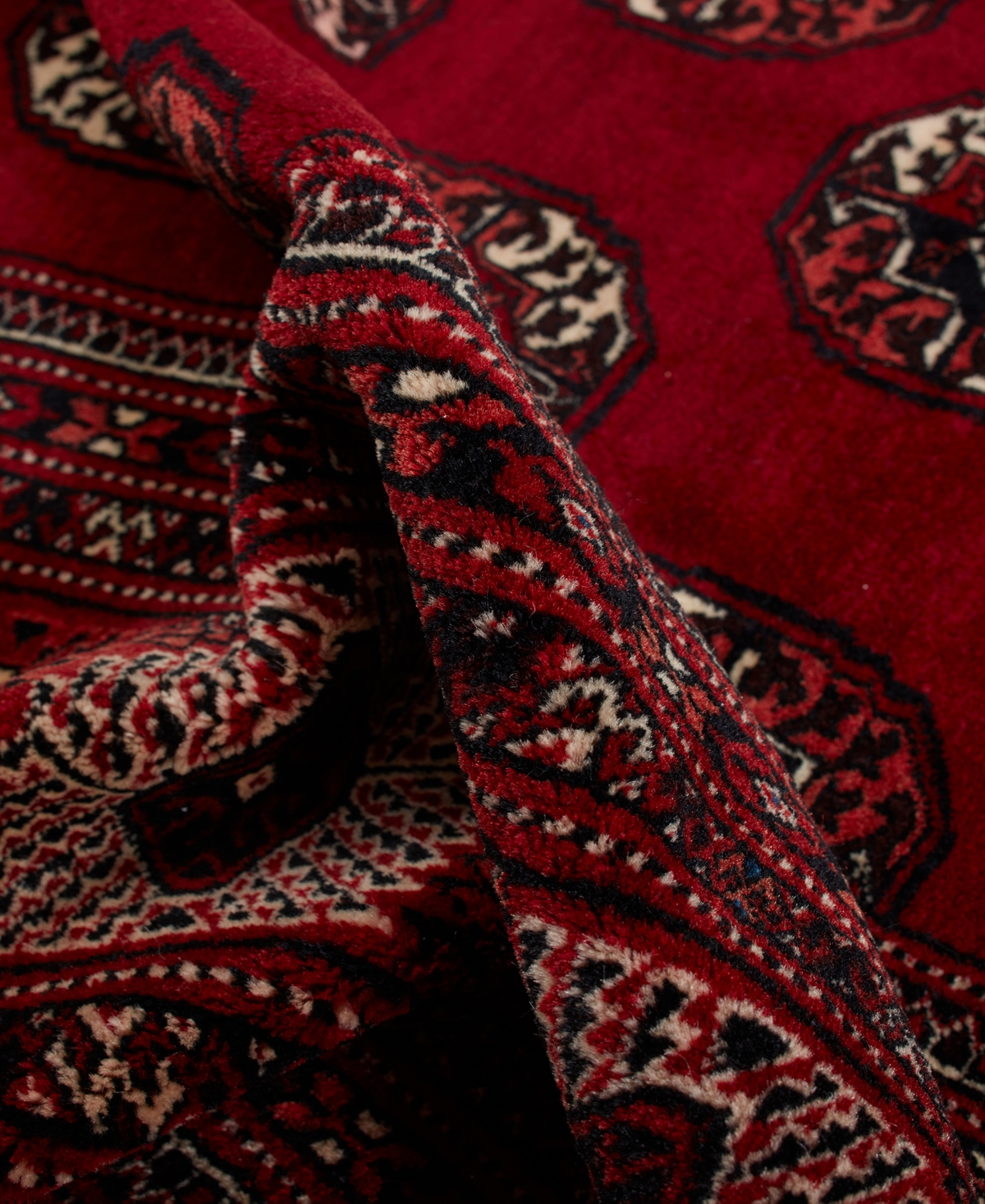 Adorn Hand Woven Rugs Persian Yamouth 8' 7" x 12' 7" Area Rug