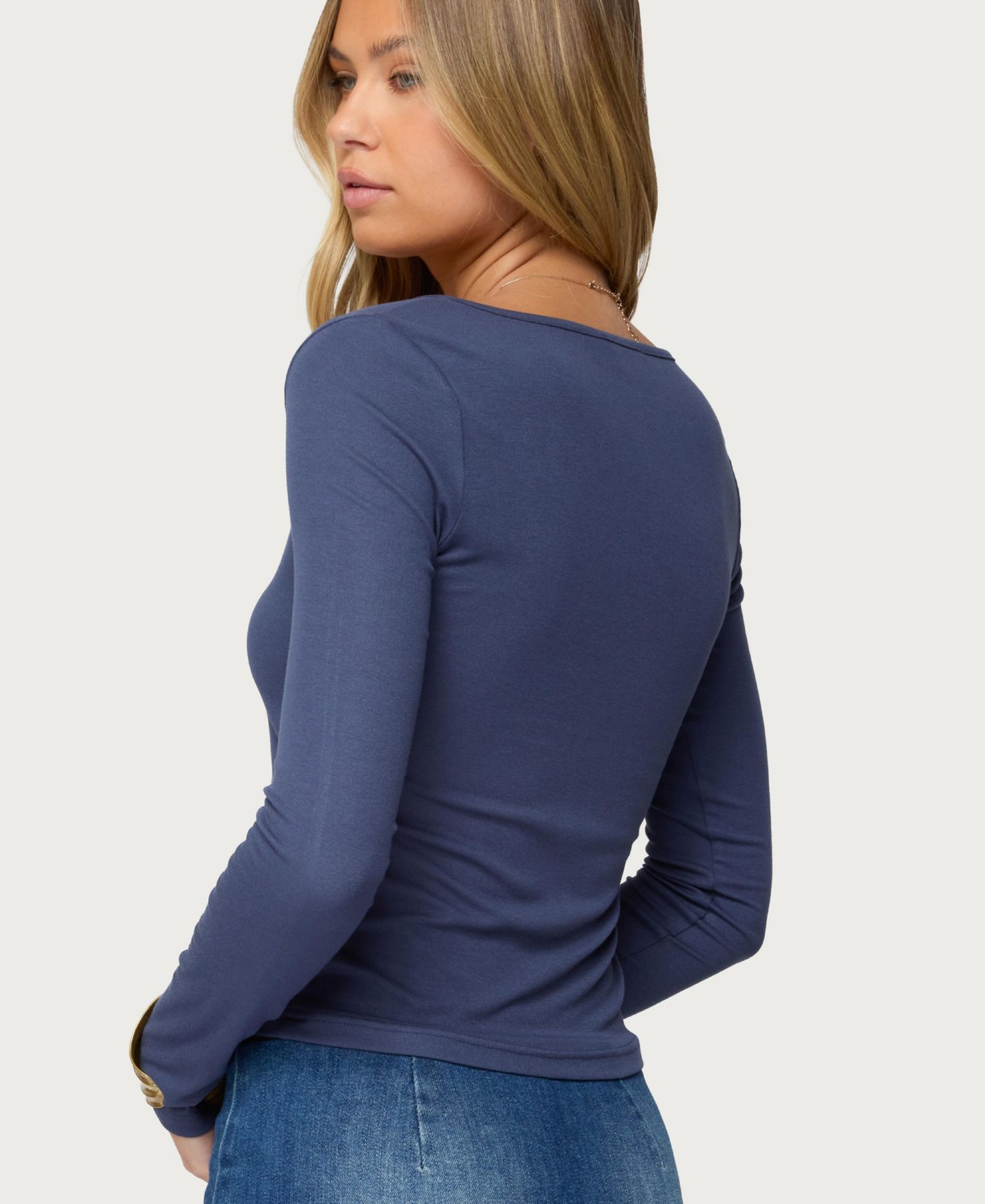 Женский топ Edikted Notch Scoop Neck Long Sleeve, цвет: Тёмно-синий — фото 2