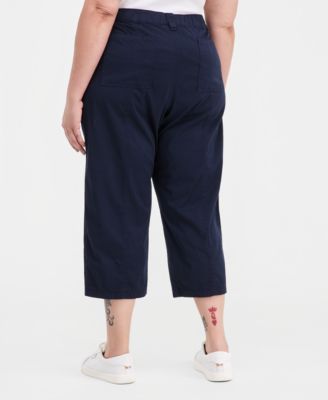 Plus Size Seam Utility Capri Pants