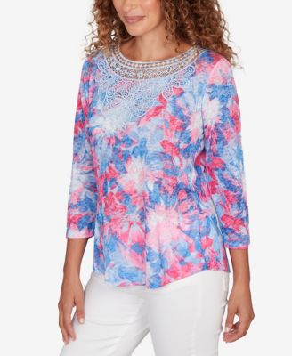 Petite Embellished Floral Sublimation 3/4 Sleeve Top