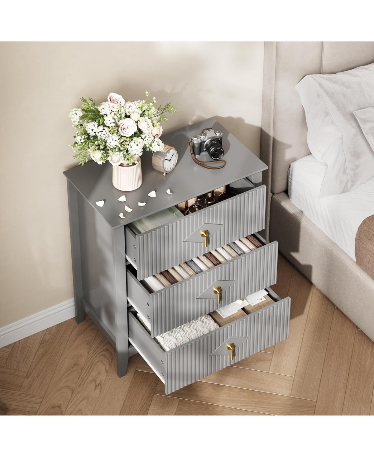 gaomon Fluted Dresser for Bedroom 27.5" Wide, 3-Drawer Wood Nightstand Bedroom, Modern Chest of Drawers