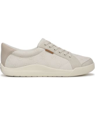 Women's Be Bright Lace-Up Shoes