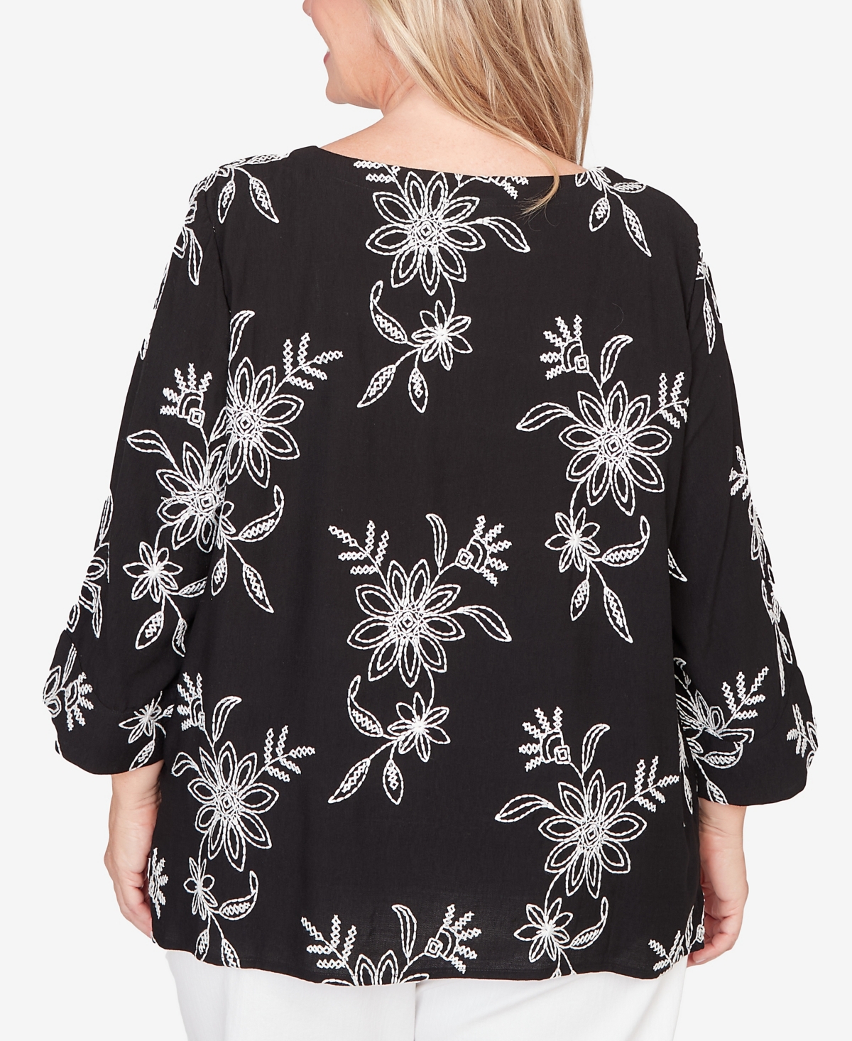 Alfred Dunner Plus Classic Tossed Floral Embroidered Top