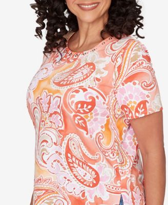 Women's Paisley Beaded Neck Pleated T-Shirt
