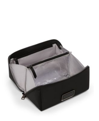 Voyageur Dallas Cosmetic