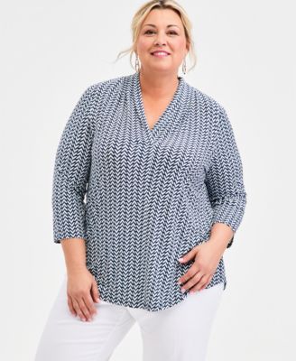 Plus Size Printed 3/4-Sleeve Top