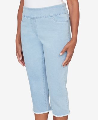 Petite Classic Super Stretch Denim Fringe Capri Pants