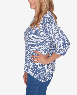 Petite Classic Paisley Swirl Sharkbite Hem Top with Necklace