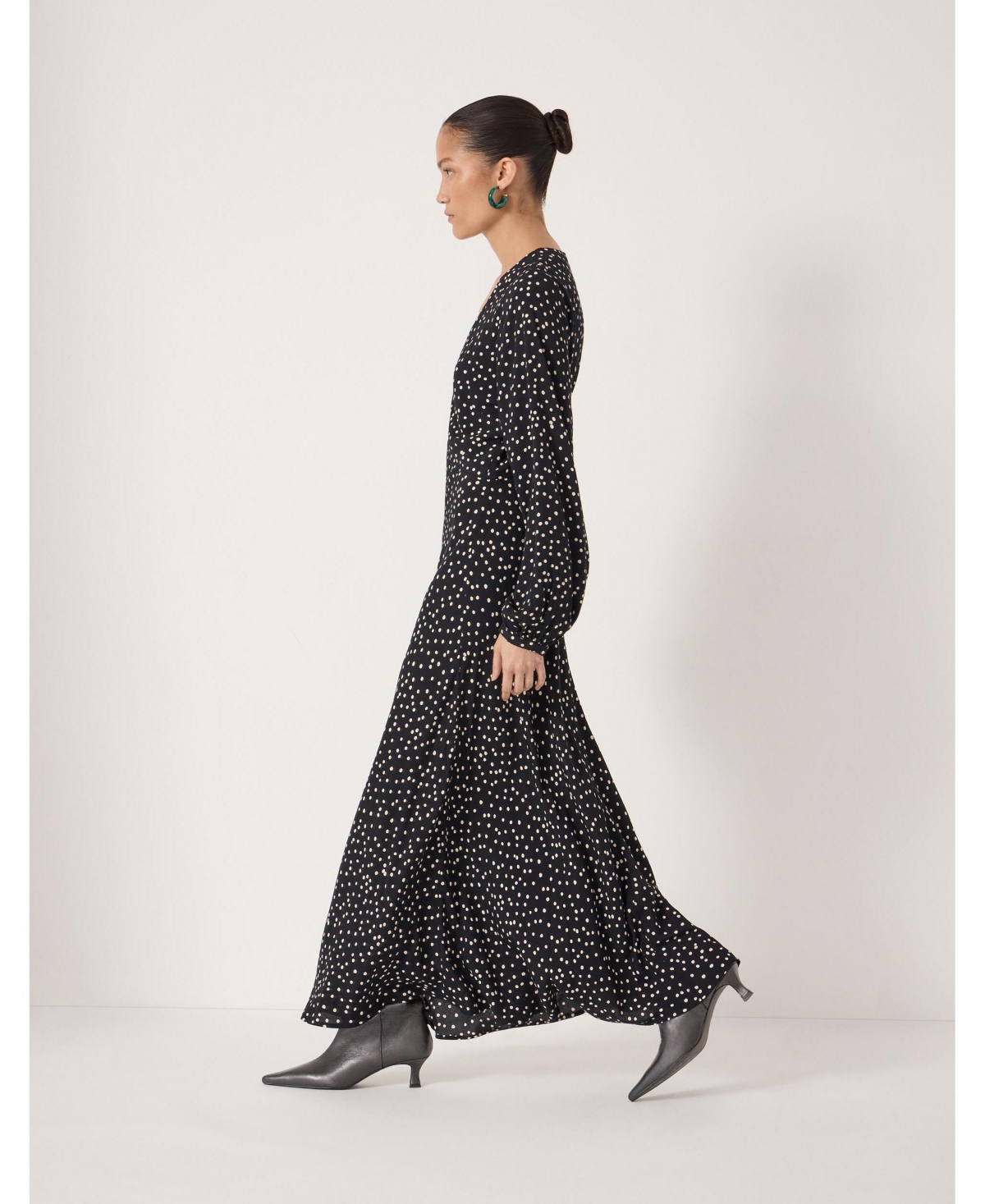 Hush Women's V-Neck Long Sleeve Crepe Dress