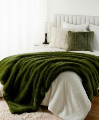 Lifestyle Faux Fur Throw, 60" x 80"