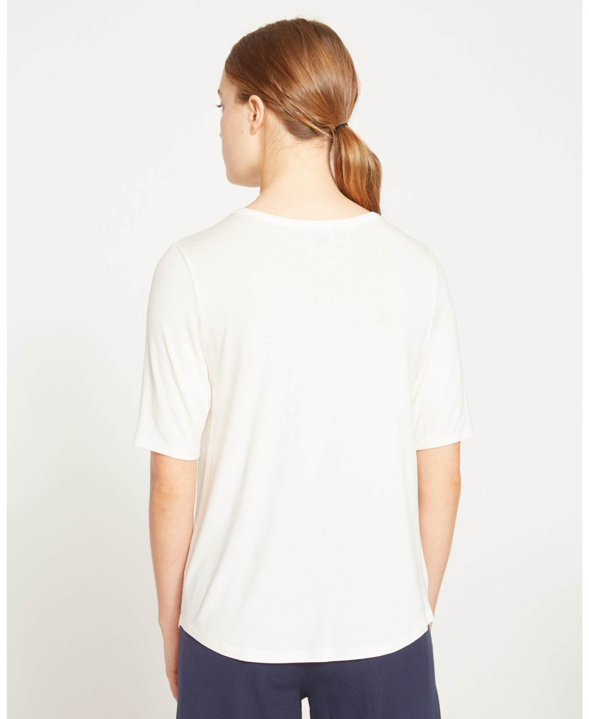 Universal Standard Plus Lily Liquid Jersey V-Neck Stovepipe Tee