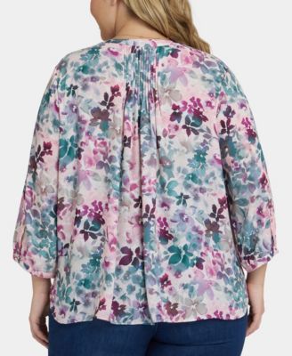 Plus Size Pintuck 3/4 Sleeve Top