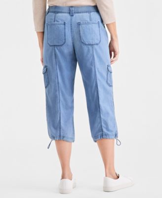 Petite Mid-Rise Cargo Capri Pants