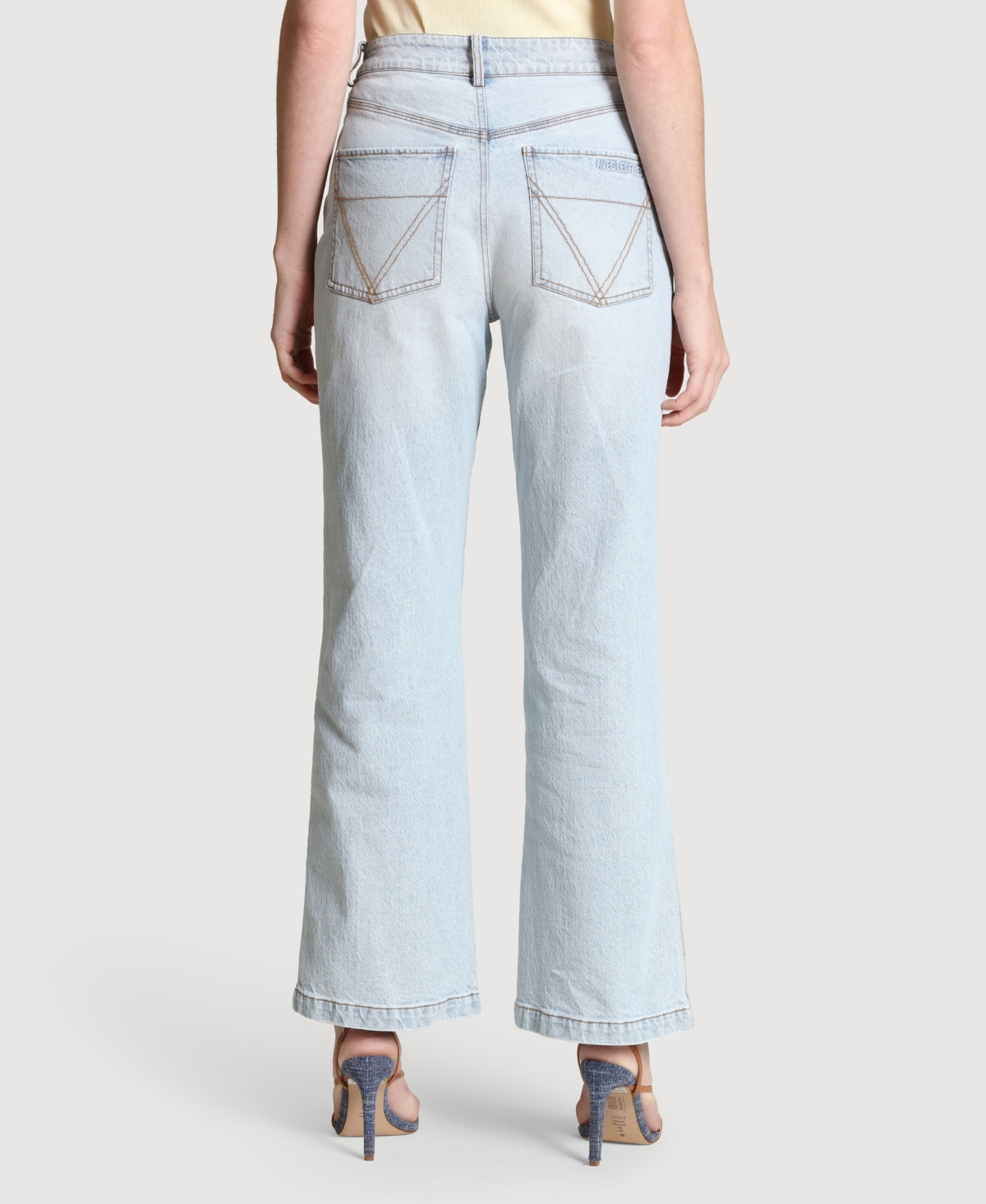 Avec Les Filles Women's Flare Leg Patch Pocket Jeans