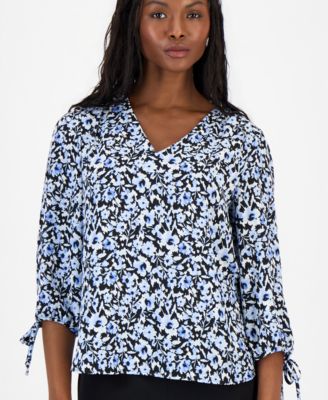 Petite Printed 3/4-Sleeve V-Neck Top