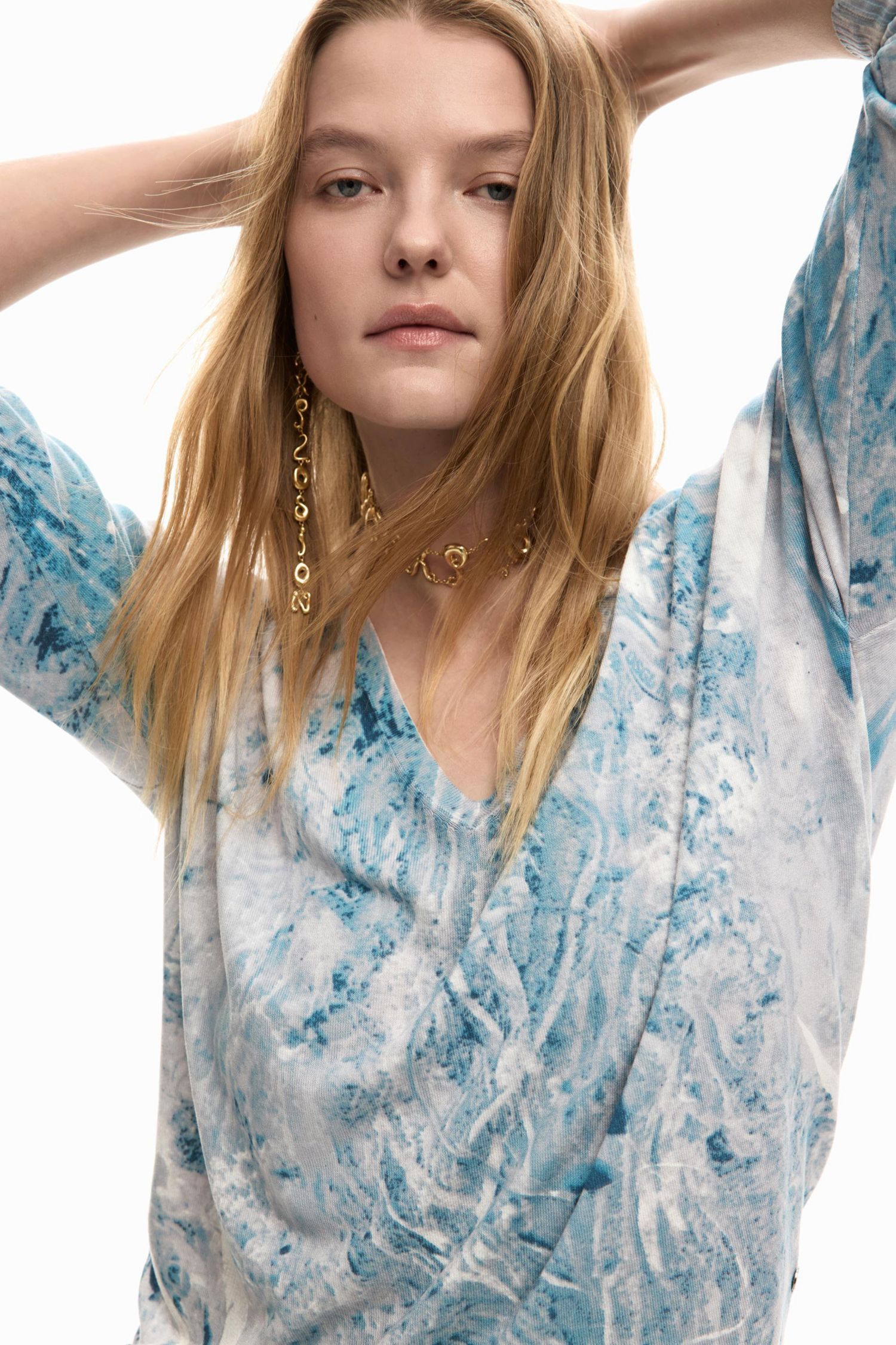 Women's V-Neck Sweater With Abstract Print