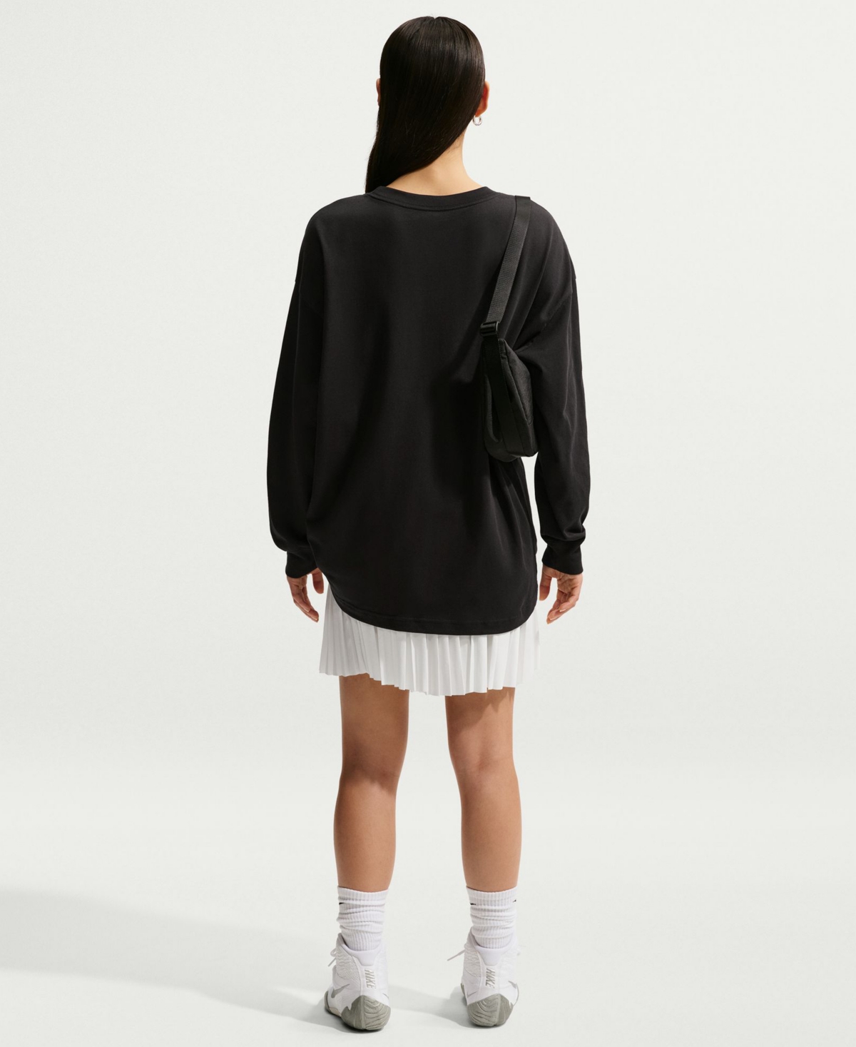 Nike Women's Sportswear Oversized Long-Sleeve T-Shirt