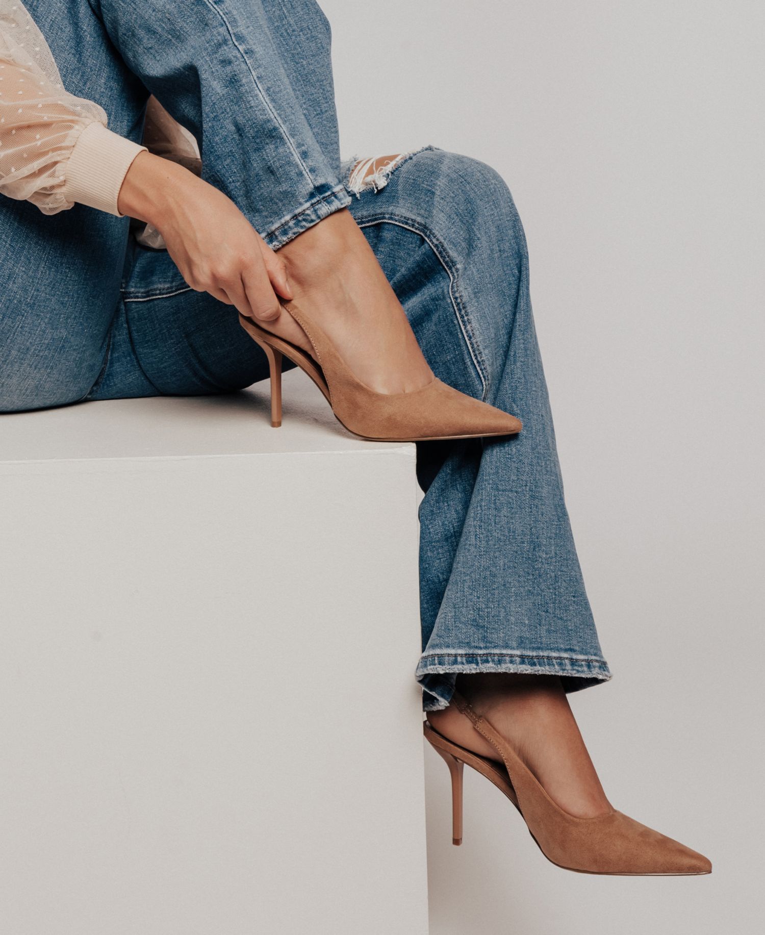 Women's Elenney Pointed Toe Slingback Pumps