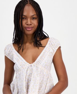 Juniors' Lace-Inset Peasant Top