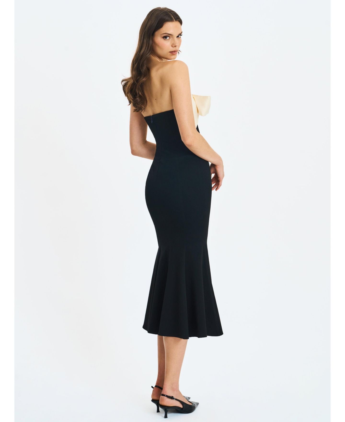 Женское платье Miss Circle Saige Black Mermaid Maxi with Ivory Bow Bustline, цвет: Чёрный — фото 7