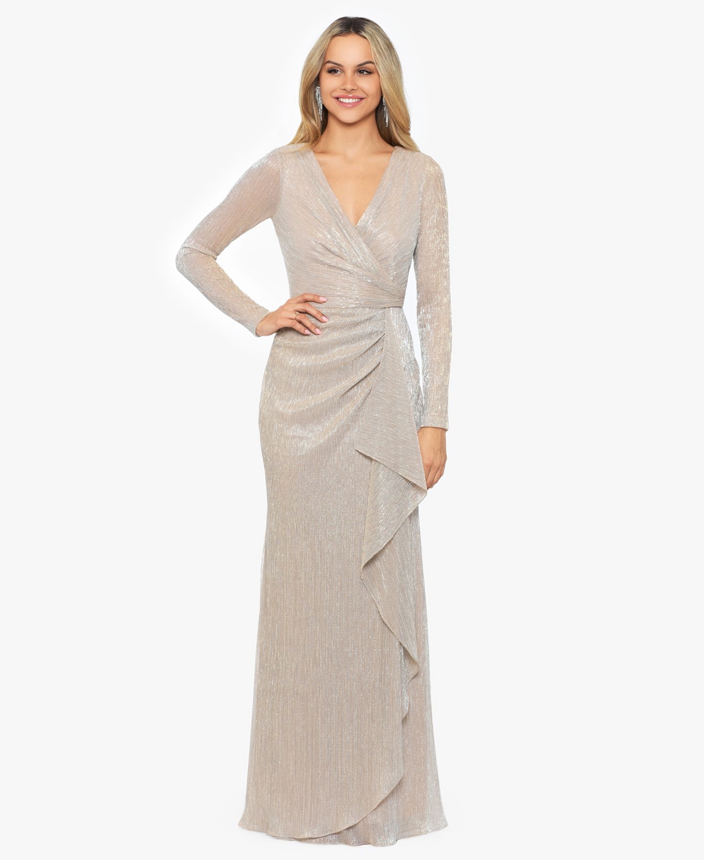 Женские платья Betsy & Adam Metallic Ruffled Gown, цвет: Золотой / Серебряный — фото 1