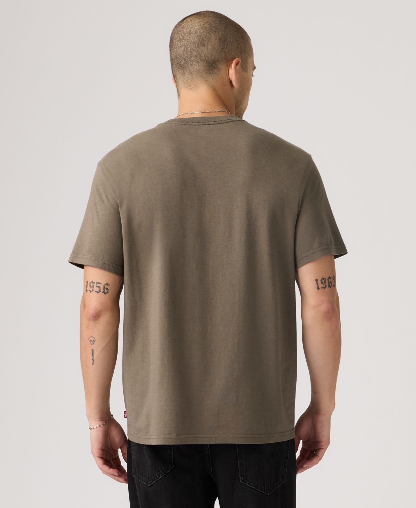 Мужская футболка Levi's Premium Relaxed-Fit Logo Graphic, цвет: Bungee Cord — фото 4