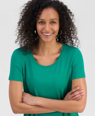 Women's Scoop-Neck Short Sleeve Top