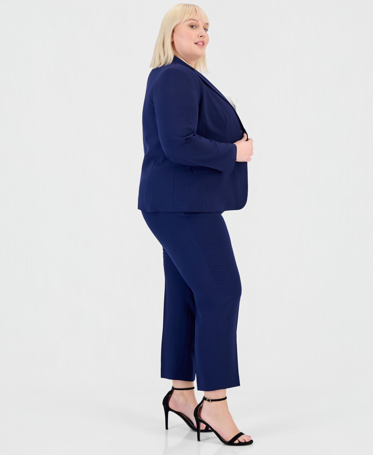 Женские комплекты Kasper Plus Size Two-Button Blazer & Elastic-Back Pants, цвет: Чёрный — фото 2
