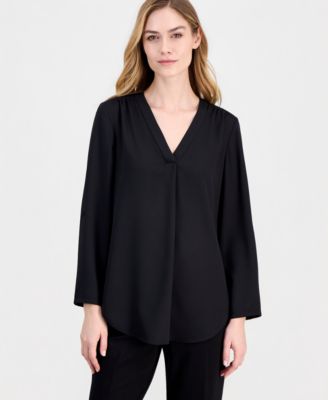 Women's 3/4-Sleeve V-Neck Top